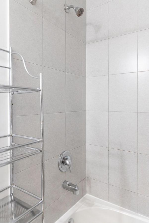 Beautiful Townhouse Near Yorkdale Mall, Wilson Subway Apartamento Toronto Exterior foto