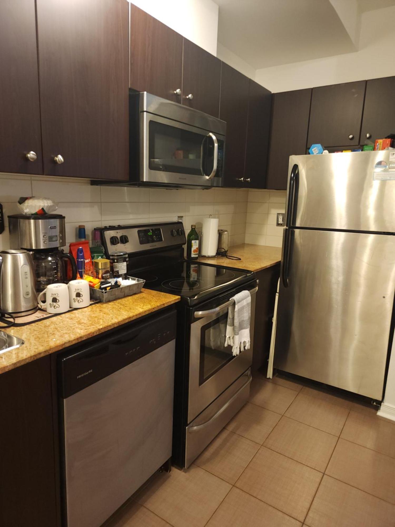 Beautiful Townhouse Near Yorkdale Mall, Wilson Subway Apartamento Toronto Exterior foto