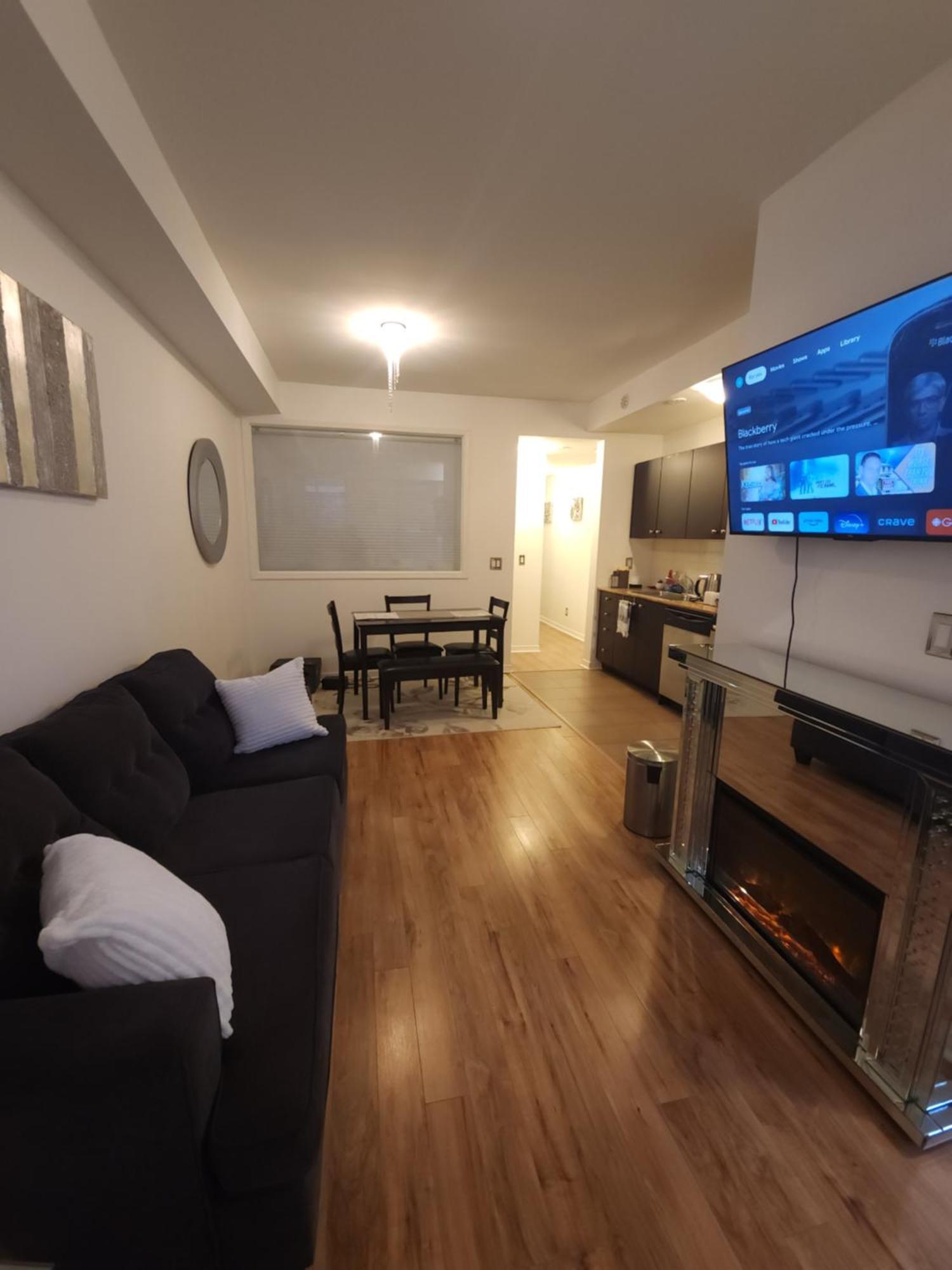 Beautiful Townhouse Near Yorkdale Mall, Wilson Subway Apartamento Toronto Exterior foto