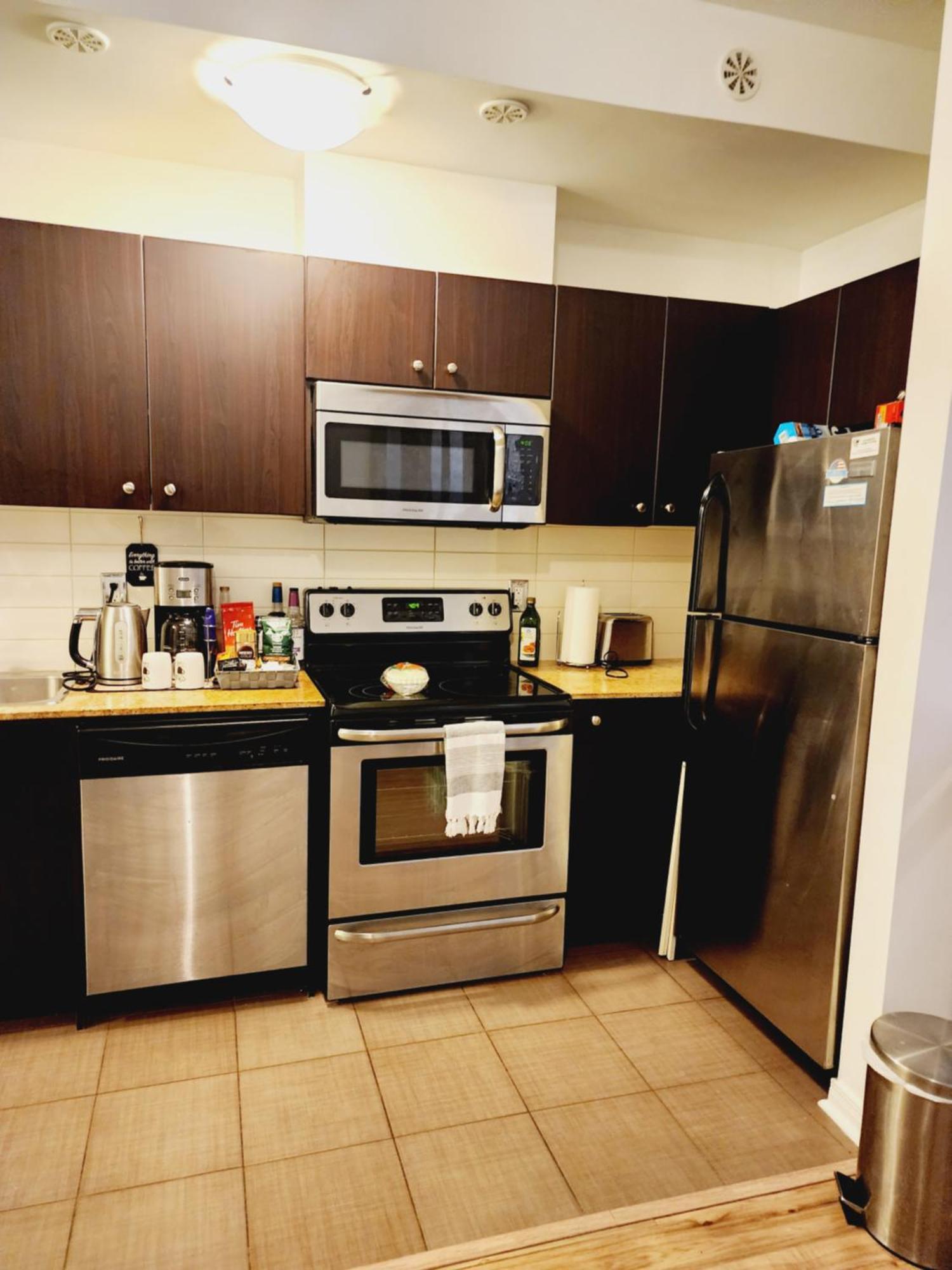 Beautiful Townhouse Near Yorkdale Mall, Wilson Subway Apartamento Toronto Exterior foto