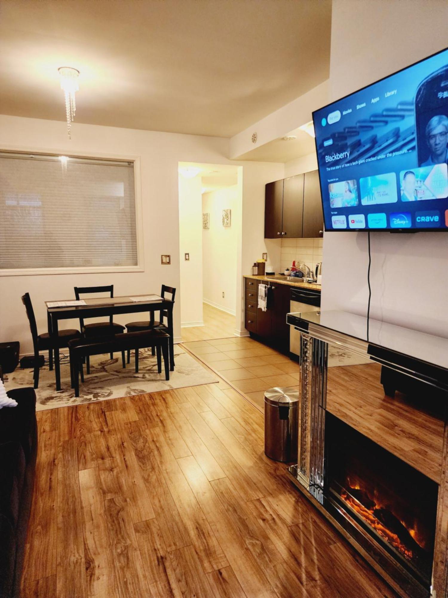 Beautiful Townhouse Near Yorkdale Mall, Wilson Subway Apartamento Toronto Exterior foto